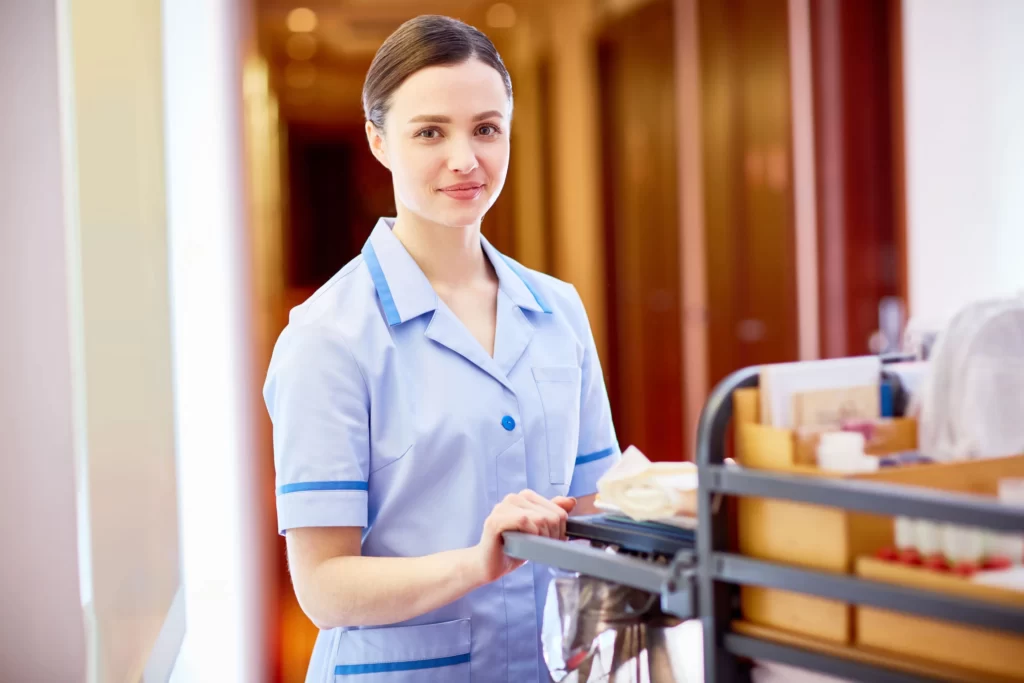 fdz_0003_hotel-service-2022-02-05-03-50-27-utc